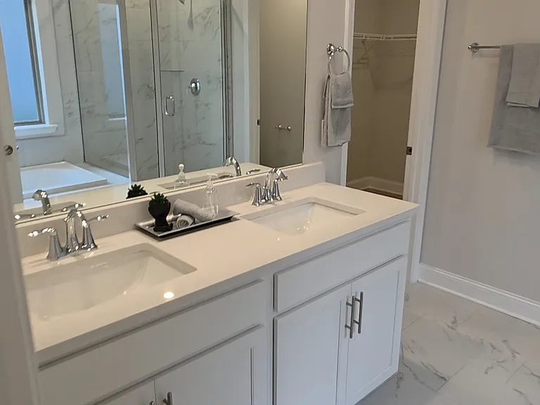 22635 Donahue Dr — Photo 14
