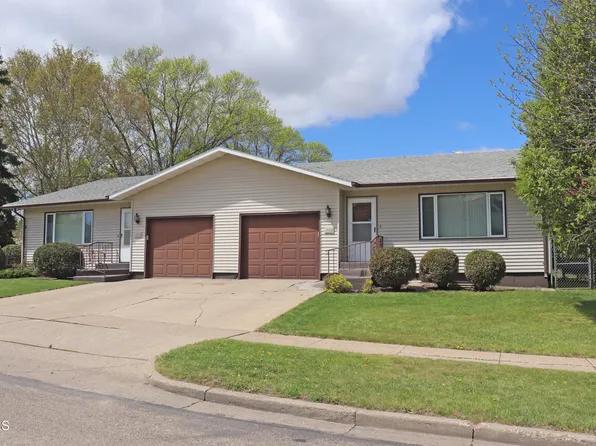 1606/1608 N 22nd St, Bismarck, ND 58501