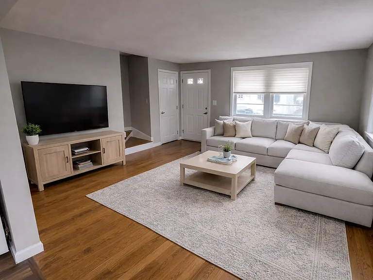 19 Mount Hope St — Photo 3