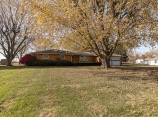 415 Layton Rd, Anderson, IN 46011