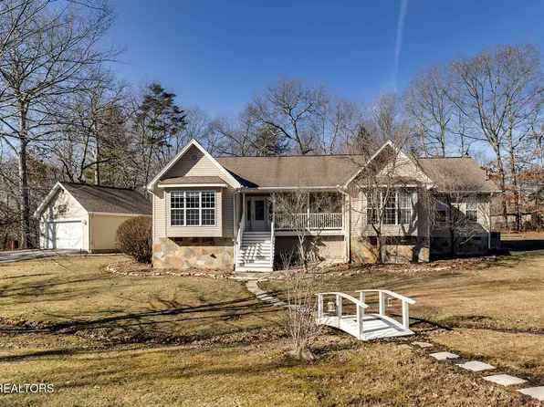 3149 Warpath Dr, Crossville, TN 38572