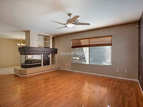 3rd image of 10123 Flagstaff Butte Ave