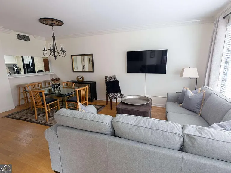 3481 Lakeside Dr NE #605 — Photo 2