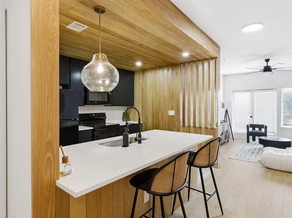 2505 Thornton Rd #2204, Austin, TX 78704