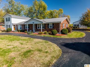 4082 Hodgenville Rd, Greensburg, KY 42743