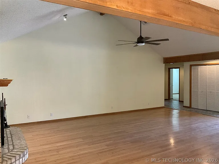 3209 Skylane Dr — Photo 5