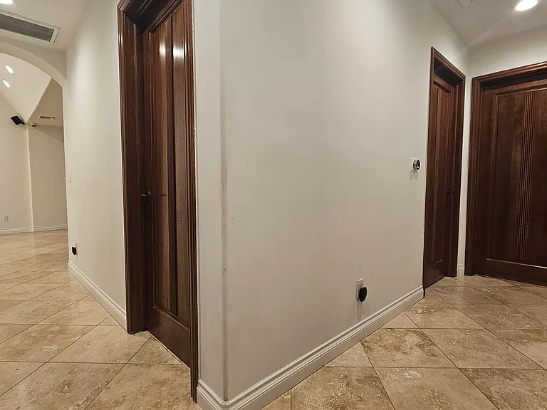 4940 Dobkin Ave — Photo 14