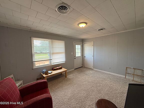 3rd image of 762 Marriner Road
