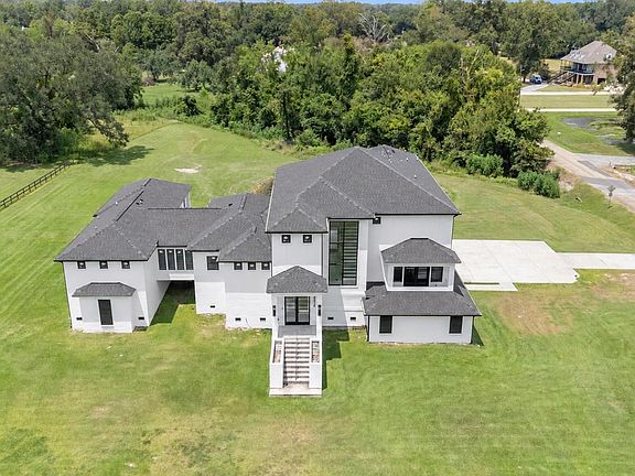 2nd image of 38418 Welsh Dr