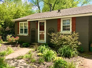 1125 W Cato Springs Rd, Fayetteville, AR 72701