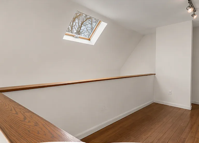 759 N Ringgold St #B — Photo 8