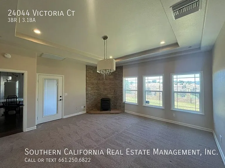 24044 Victoria Ct — Photo 8