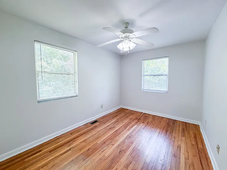 1666 Mayhew St — Photo 31