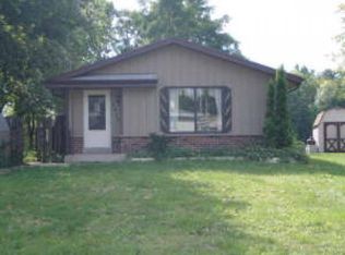 2913 N Shore Dr, East Troy, WI 53120