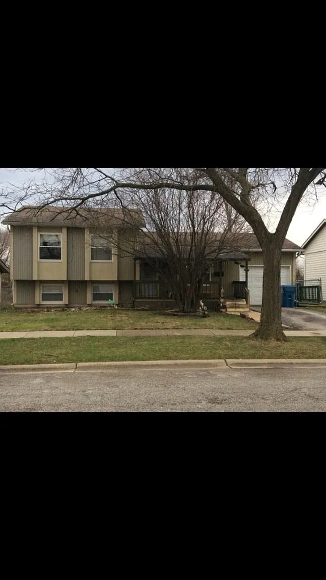 3409 Montmarte Ave photo 1