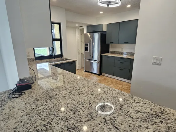 707 SW 36th St, Cape Coral, FL 33914