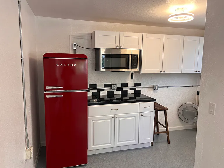 Willow Way — Photo 1