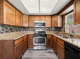 109 Ridgeway Cir, Lewisville, TX 75067