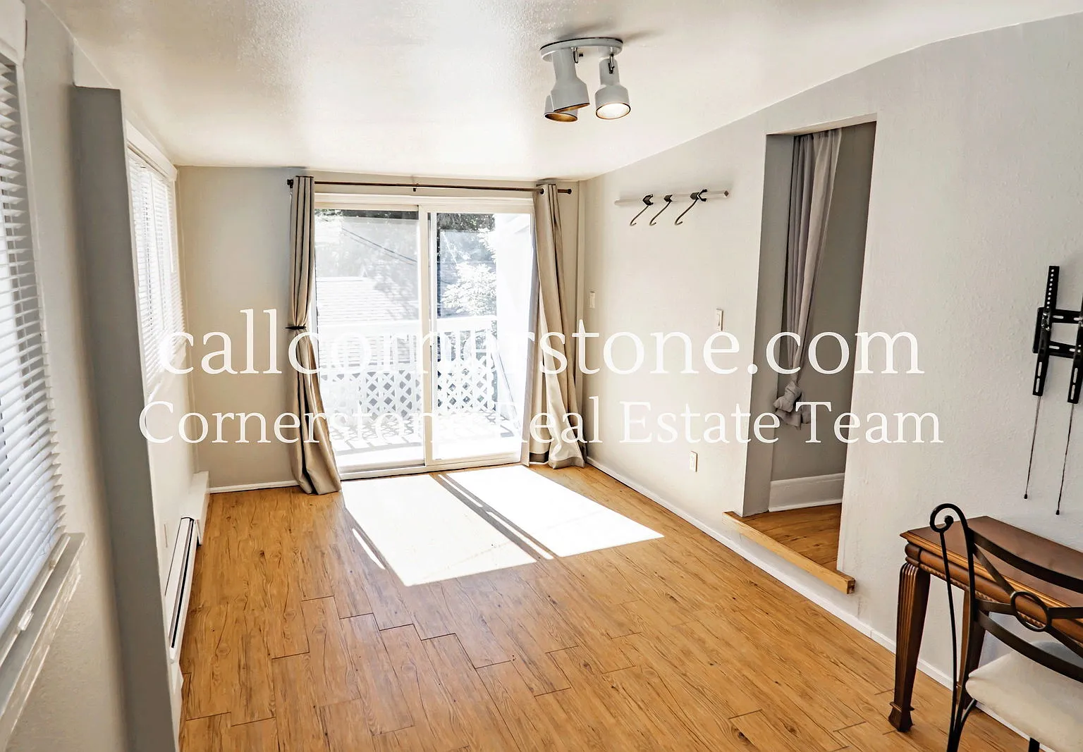 1 bed, 1.0 bath, 447 sqft, $1,349 — Photo 2