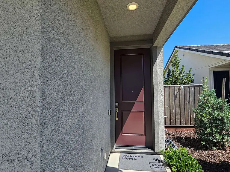 10346 S Solvita Way — Photo 2