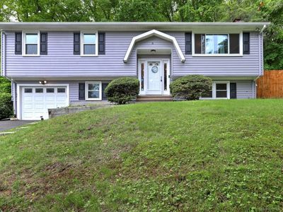 6 Snowapple Lane, Milford, CT, 06460