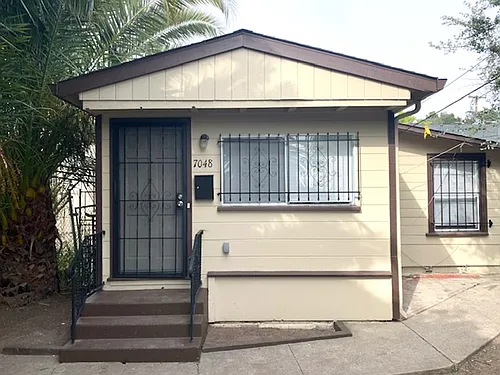 7038 Lacey Ave Photo 1