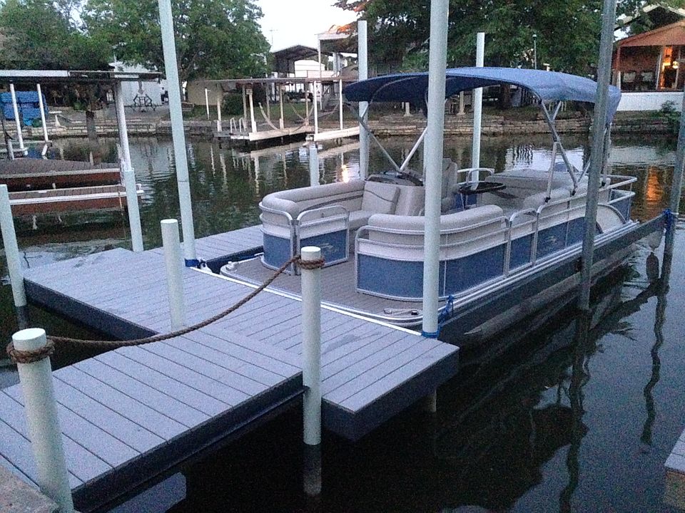 1st image of 703 Brazos Harbor Cir