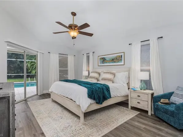 1537 Vintage Ln, Naples, FL 34104