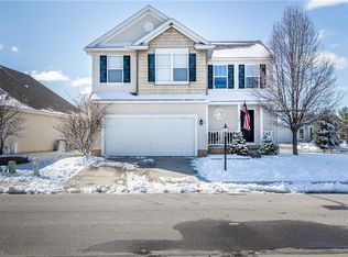 9013 Stonegate Cir, North Ridgeville, OH 44039