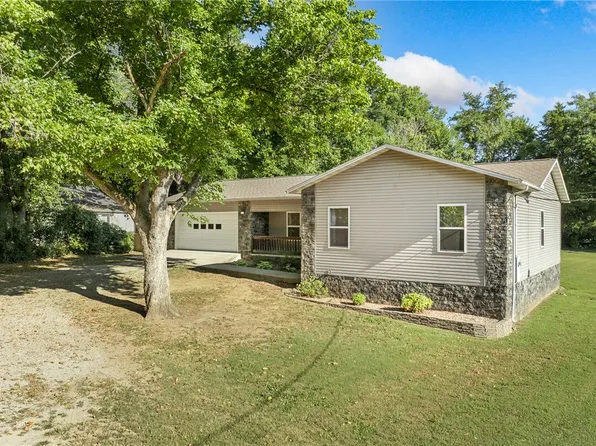 622 E Church Ave, Berryville, AR 72616