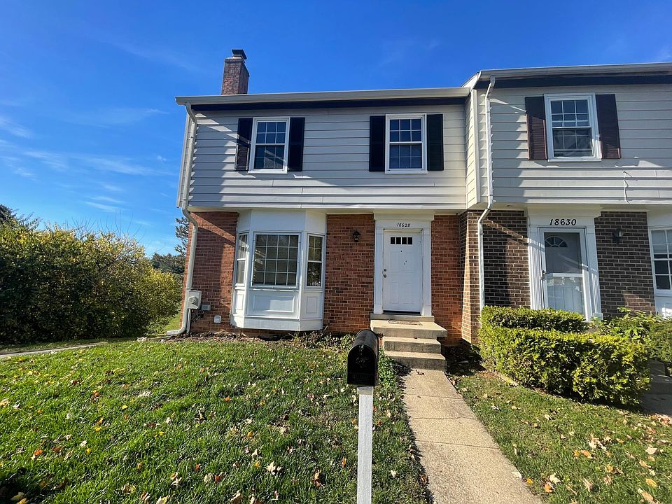 Front of townhouse