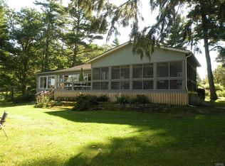 5 Anthony St Ext, Alexandria Bay, NY 13607