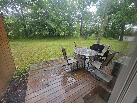 2nd image of 7212 Ashwood Ln