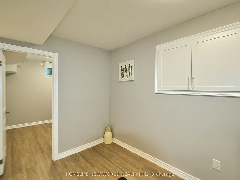 102 Belmont Ave #LOWER — Photo 5