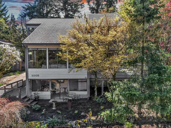 2005 Carriage Way, West Linn, OR 97068