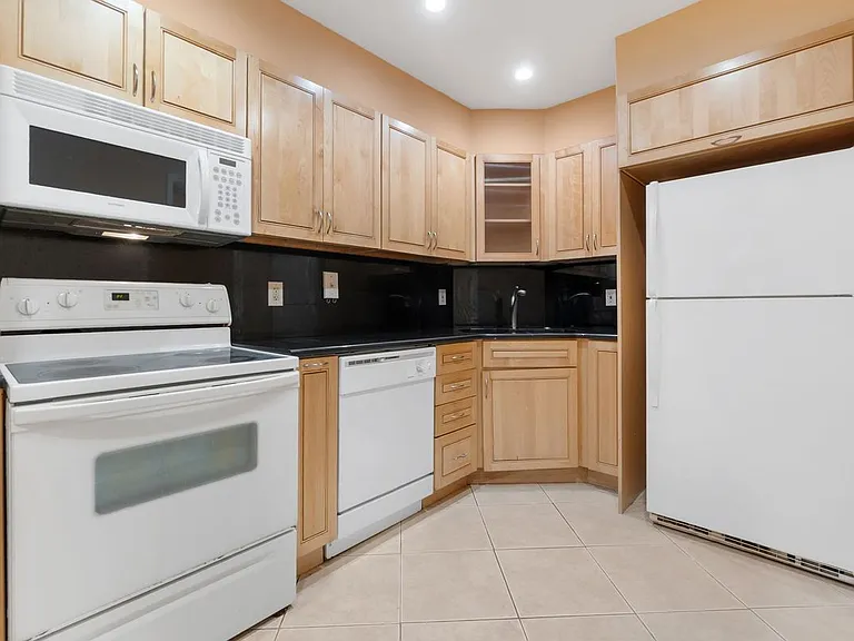 3111 Oakland Shores Dr #F212 — Photo 11