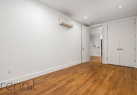 3rd image of 564 Park Pl #1B