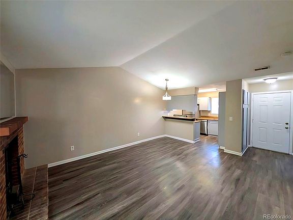 4th image of 2231 S Buckley Road #202
