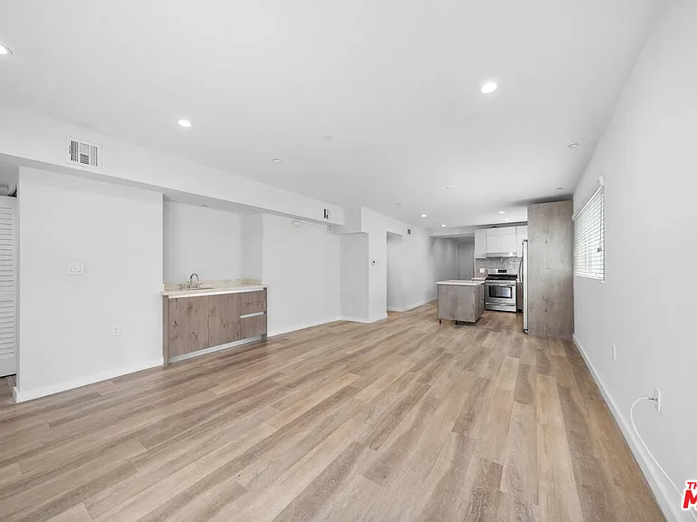 8532 Cashio St #101 — Photo 8