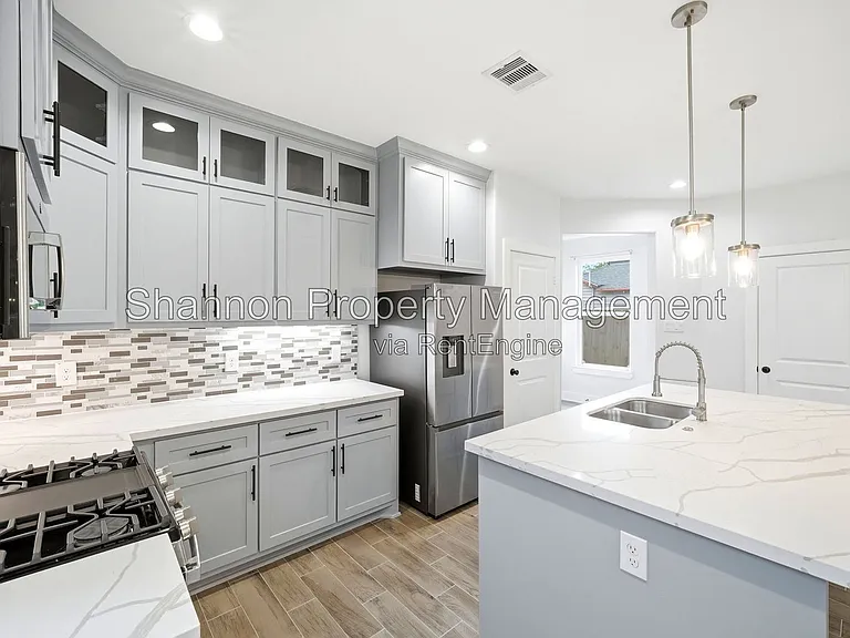 2125 Paul Quinn St — Photo 8