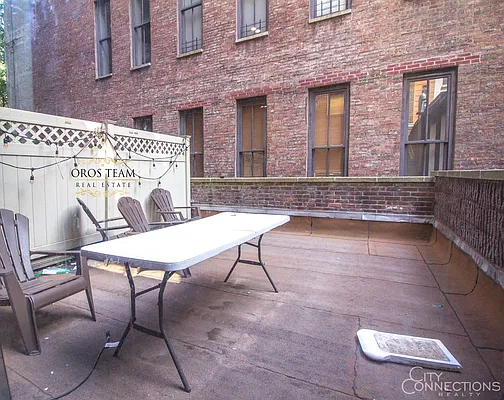 Rented by City Connections Realty | media 19