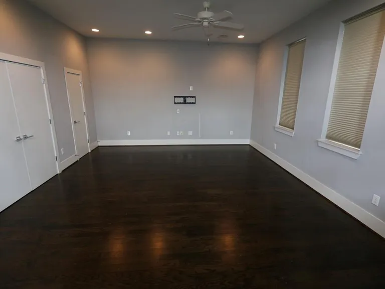 2103 Hadley St — Photo 11