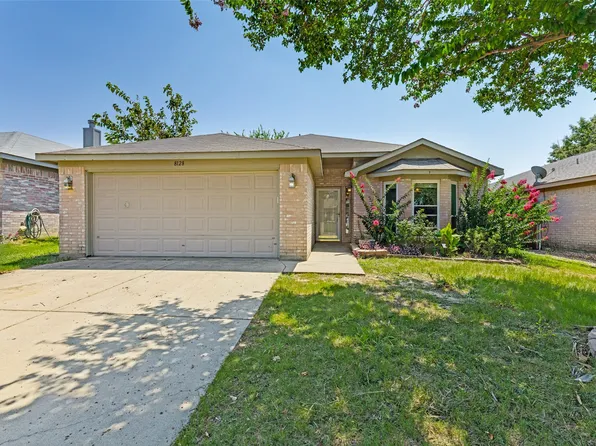 8128 Broken Arrow Rd, Fort Worth, TX 76137