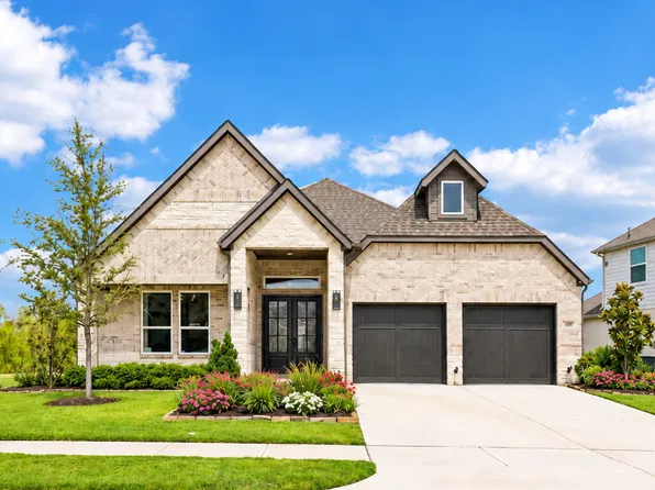 609 Majestic Oak Ln, Waxahachie, TX 75165