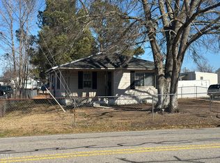 54 W McIver St, Angier, NC 27501