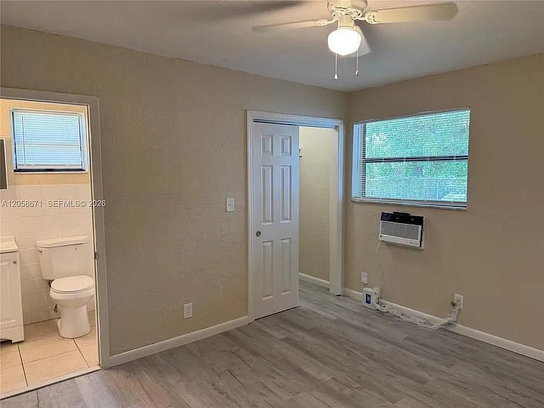 2352 NW 13th Ct — Photo 21