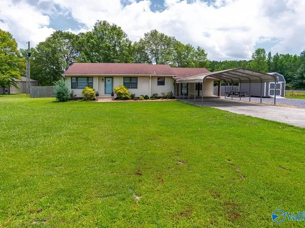 7312 County Road 221, Trinity, AL 35673