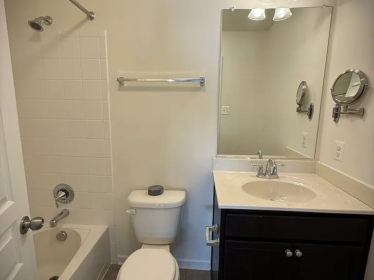 2724 Downing Ln — Photo 20