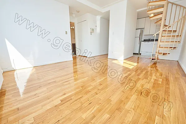 Rented by Genik Group Corp | media 9