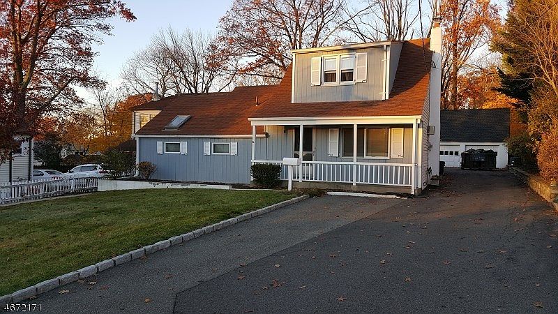 2nd image of 30 Elk Rd